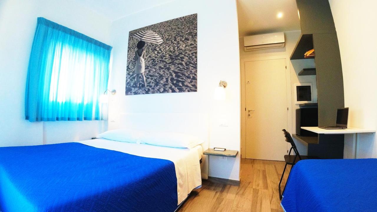 Hotel Rio Claro Fondi Esterno foto